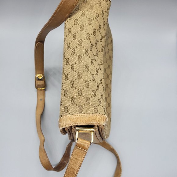 Gucci Vintage Canvas Shoulder Bag - Picture 6 of 16